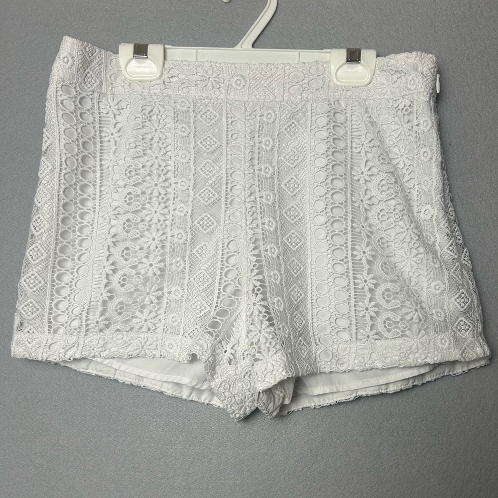 Hollister High Rise White Eyelet Lace Shorts Boho Casual Preppy Feminine Sz‎ 9
